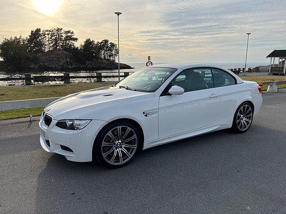 BMW M3 4 of 5
