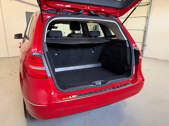 Mercedes-Benz B180 5 of 5
