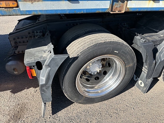 Dragbil Volvo FH16 550 6x2 TT -2019 via auktion 21 of 27