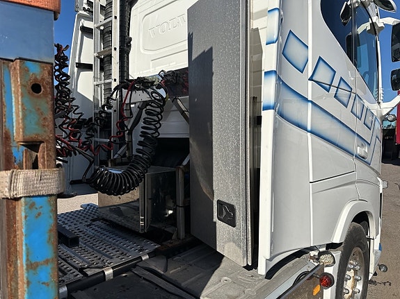 Dragbil Volvo FH16 550 6x2 TT -2019 via auktion 26 of 27