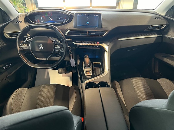 Peugeot 3008 15 of 17