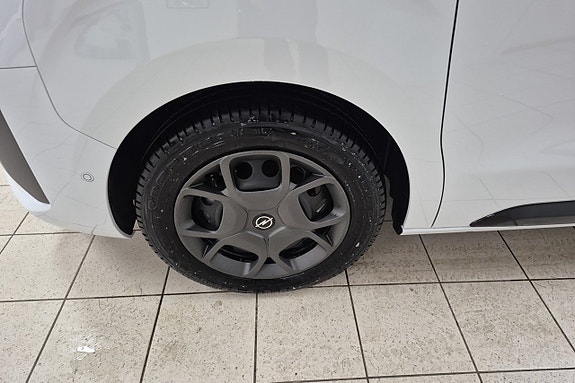 Opel Vivaro 8 of 8