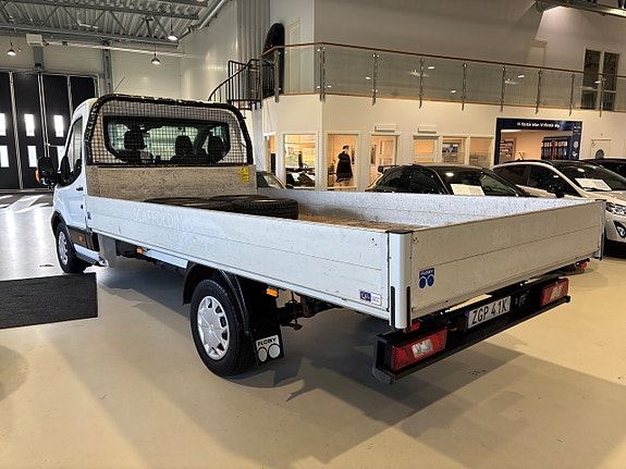 Ford Transit 4 of 5