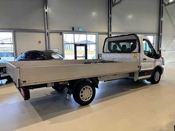 Ford Transit 3 of 5