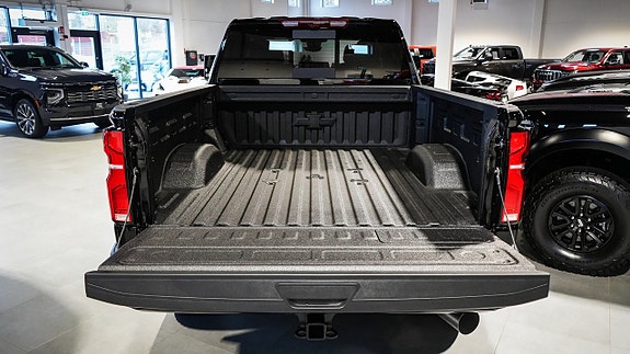 Chevrolet Silverado 2500 8 of 21