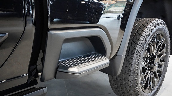 Chevrolet Silverado 2500 7 of 27