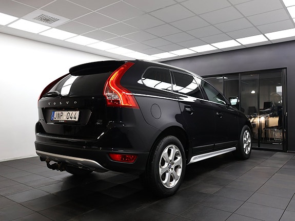 Volvo XC60 12 of 29