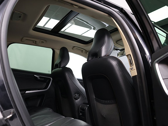 Volvo XC60 25 of 29