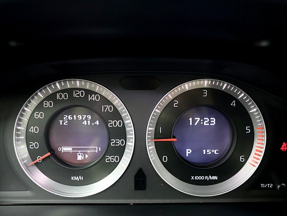 Volvo XC60 21 of 29