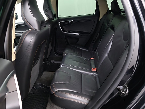 Volvo XC60 24 of 29