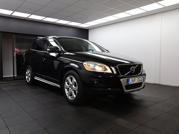 Volvo XC60 10 of 29