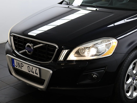 Volvo XC60 3 of 5