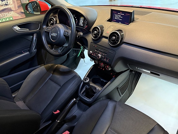 Audi A1 7 of 12