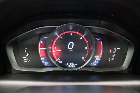 Volvo XC60 19 of 23