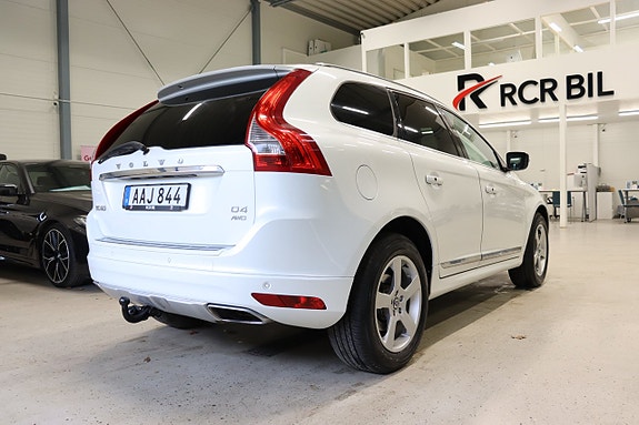 Volvo XC60 5 of 23