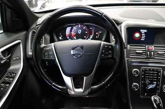 Volvo XC60 14 of 23