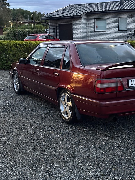 Volvo 850 3 of 10