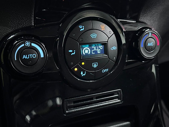 Ford Fiesta 19 of 25