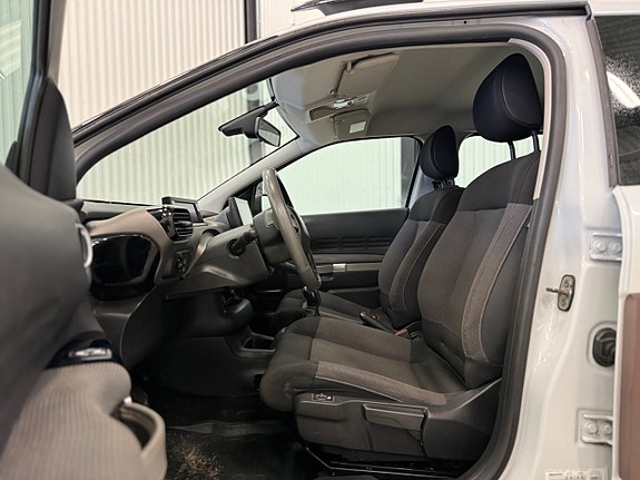 Citroen C4 Cactus 18 of 21