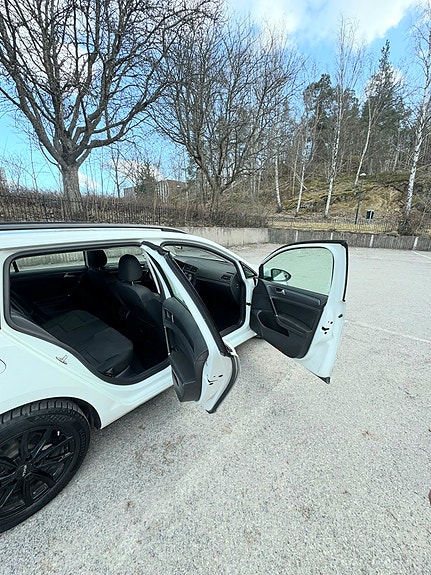Volkswagen Golf VII 14 of 17