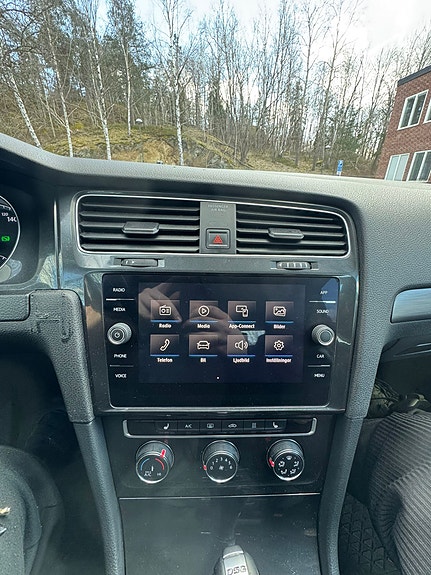 Volkswagen Golf VII 13 of 17