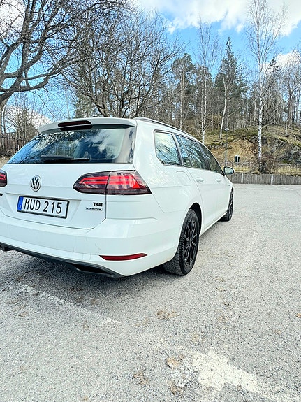 Volkswagen Golf VII 5 of 17