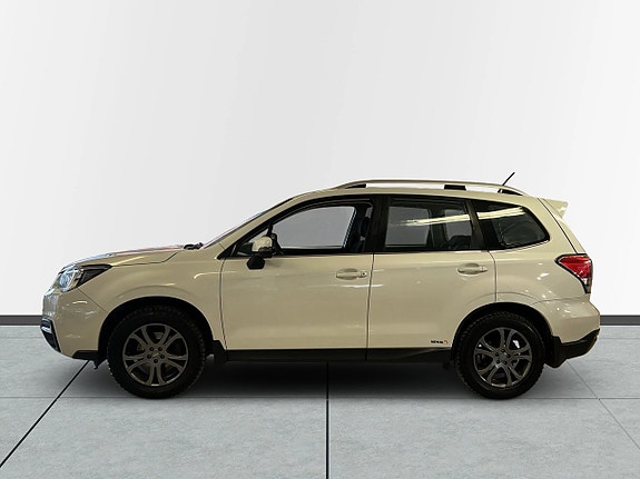 Subaru Forester 4 of 5