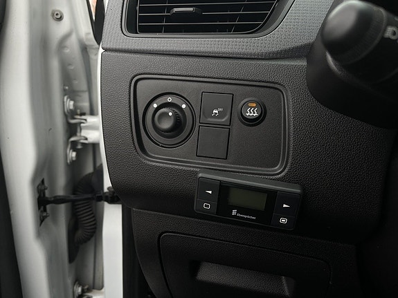 Renault Kangoo Express 14 of 19