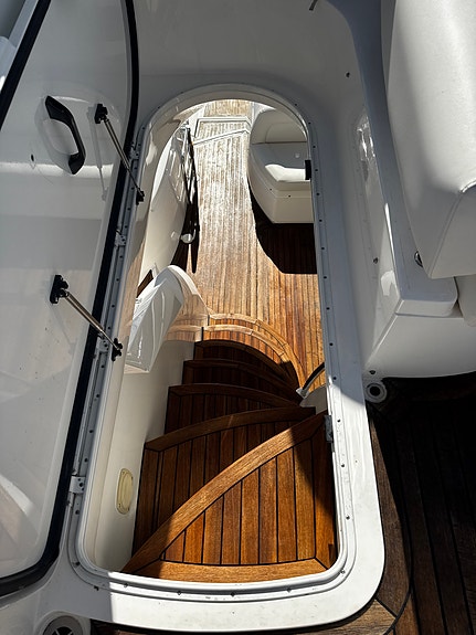 Sunseeker Manhattan 64 Mk2 16 of 30