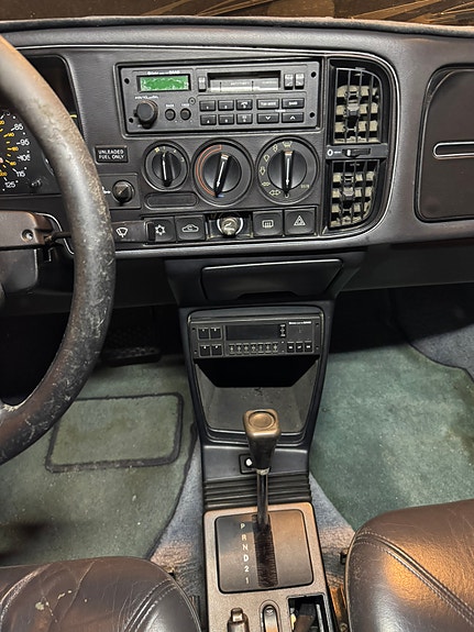 Saab 900 15 of 15