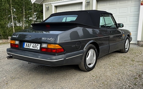 Saab 900 5 of 15