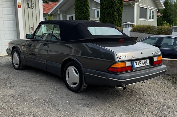 Saab 900 4 of 15