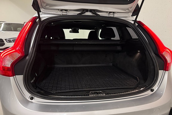 Volvo V60 22 of 26