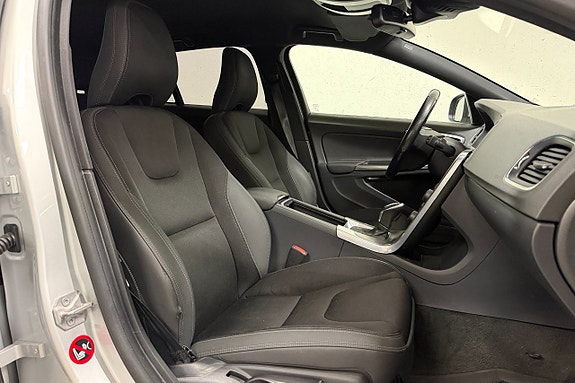 Volvo V60 25 of 26