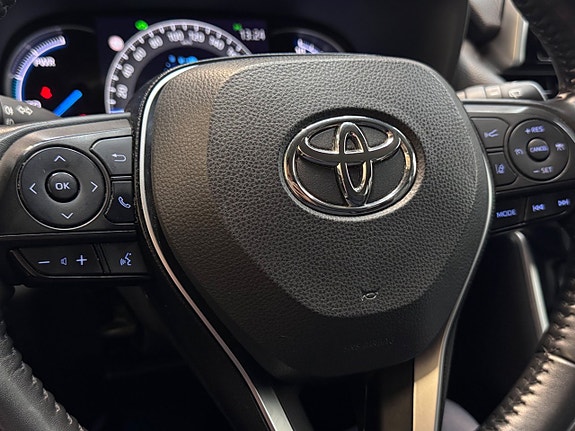 Toyota RAV4 25 of 27