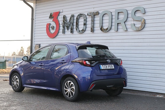 Toyota Yaris 17 of 24