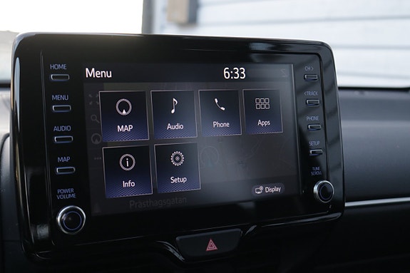 Toyota Yaris 11 of 24
