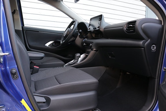 Toyota Yaris 19 of 24