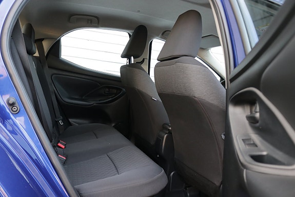 Toyota Yaris 20 of 24