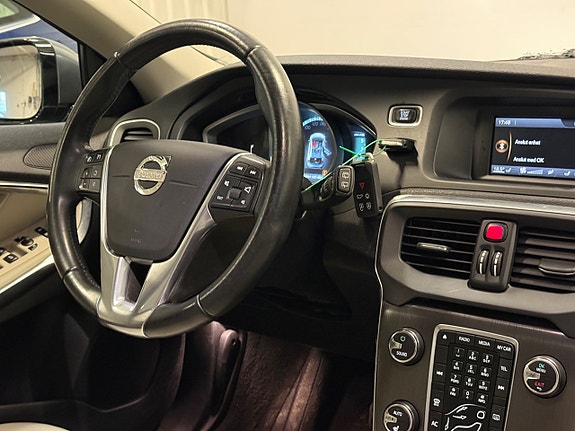 Volvo V40 23 of 26
