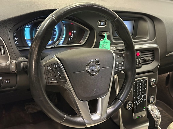 Volvo V40 11 of 26
