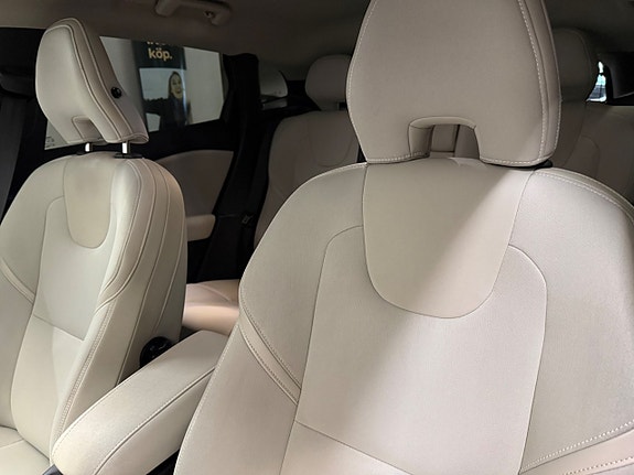 Volvo V40 9 of 26