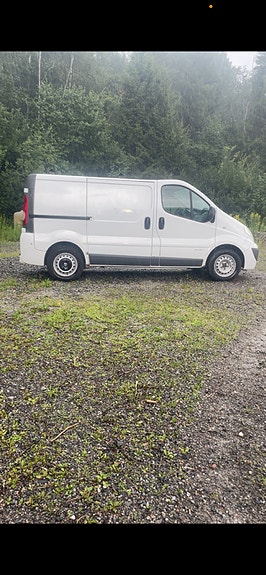 Nissan Primastar 2 of 4