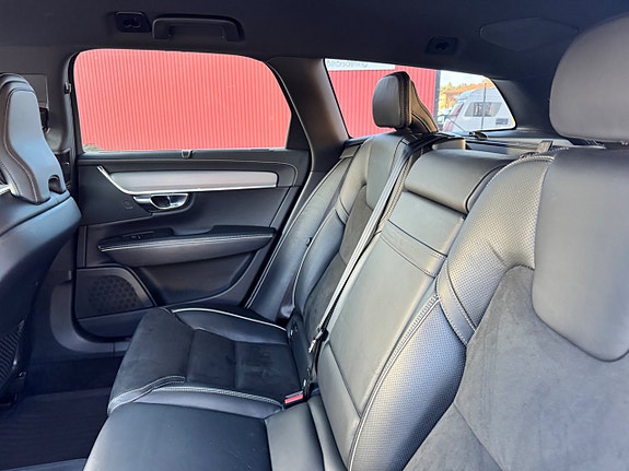 Volvo V90 15 of 23