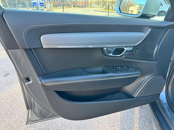 Volvo V90 14 of 23