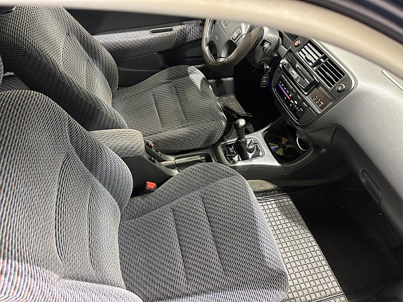 Honda Civic 13 of 20