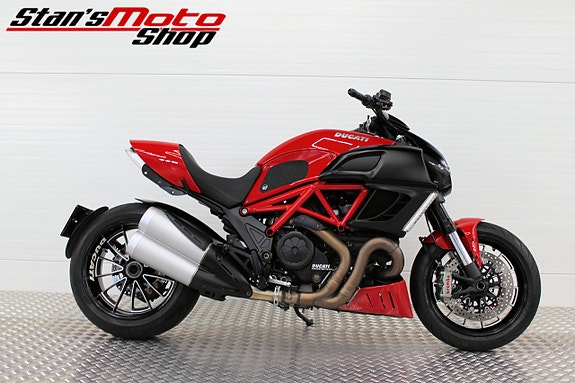 Ducati Diavel Carbon 1200 ABS