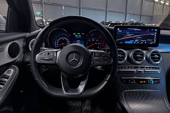 Mercedes-Benz GLC300 de 14 of 18