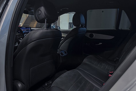 Mercedes-Benz GLC300 de 12 of 18
