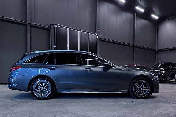 Mercedes-Benz C300 7 of 21